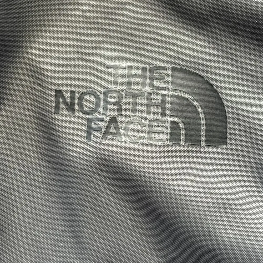 The North Face Boys 7-8 Black/Gray Windbreaker Rain Jacket Hooded Lightweight